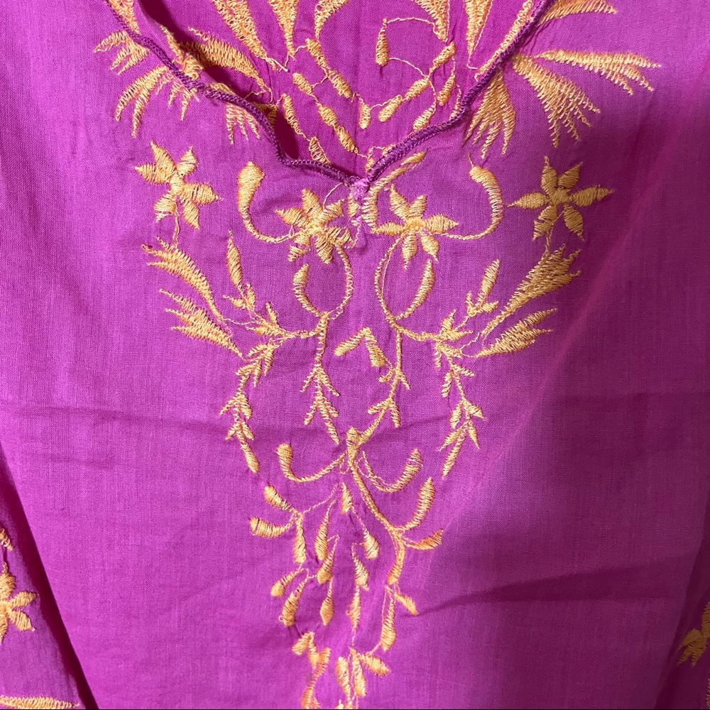 Embroidered Top - Picture 3 of 3